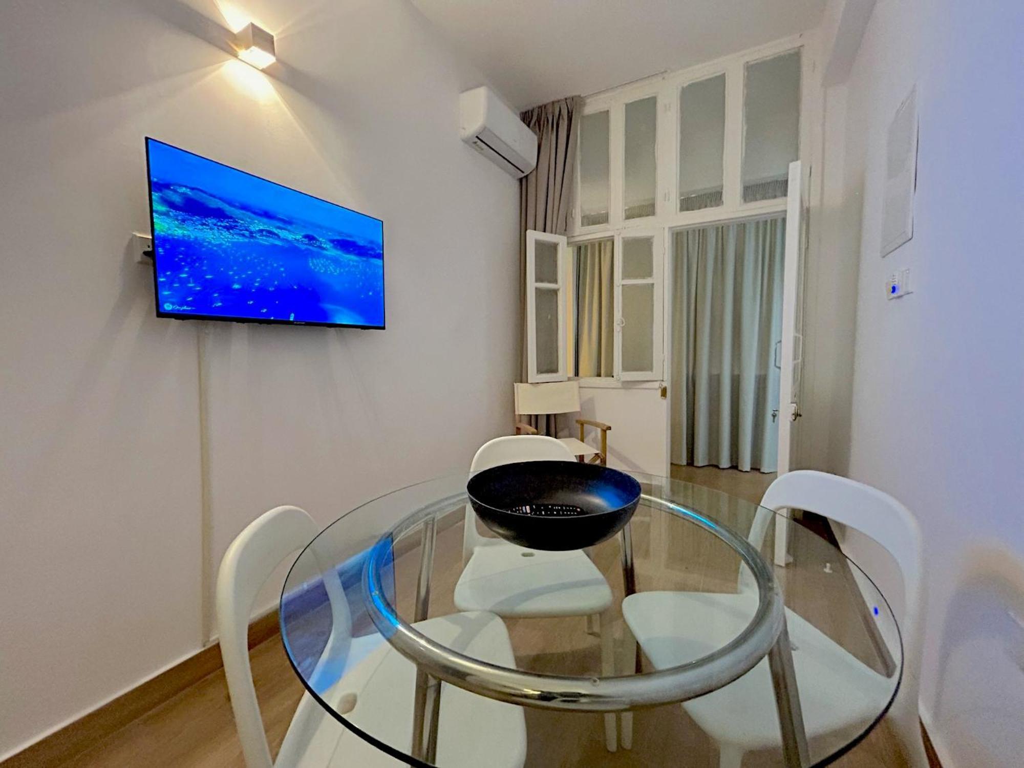 Queen Regina Suites By Platform 357 Никосия Экстерьер фото