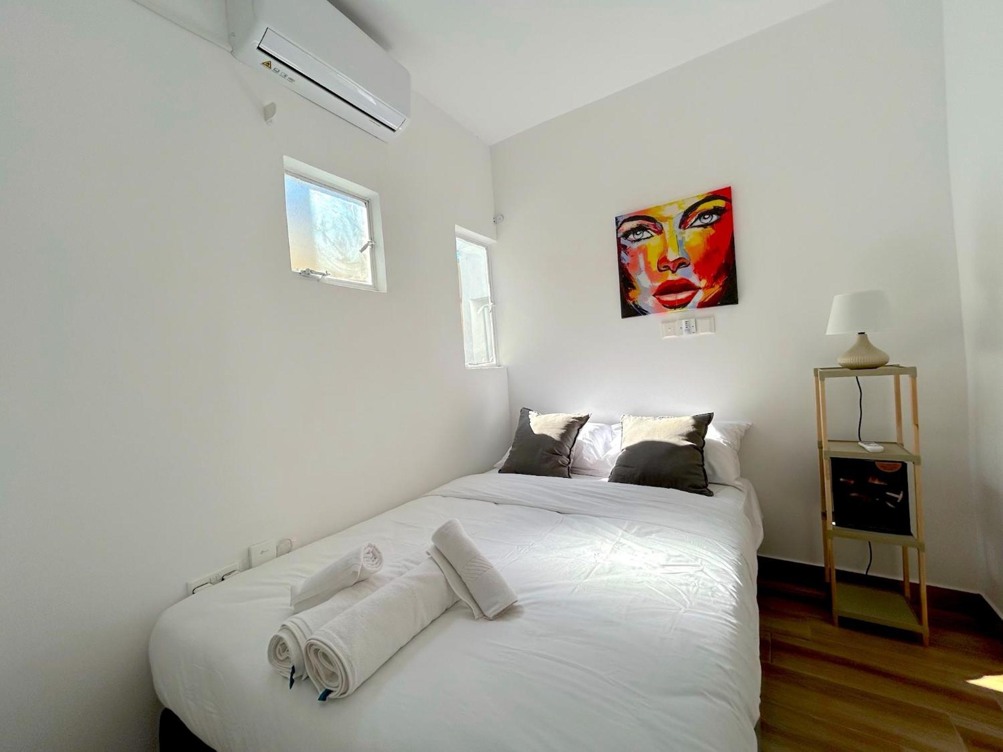 Queen Regina Suites By Platform 357 Никосия Экстерьер фото