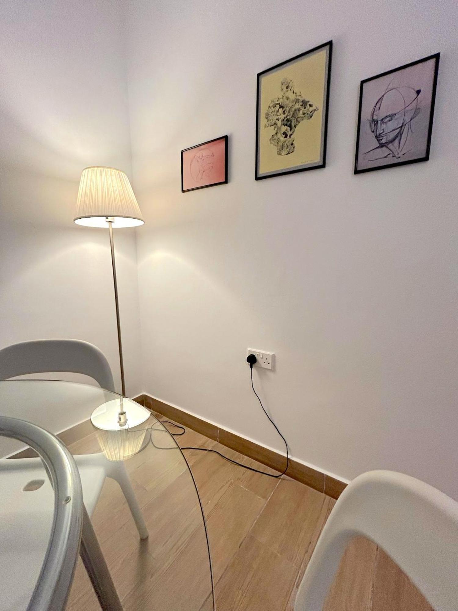 Queen Regina Suites By Platform 357 Никосия Экстерьер фото