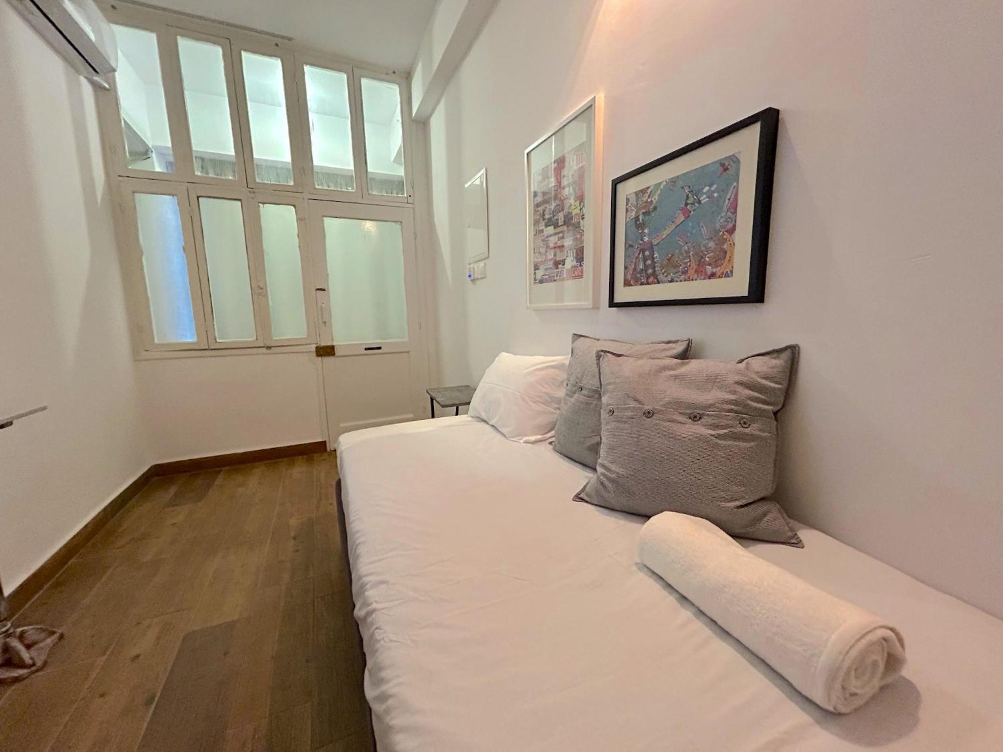 Queen Regina Suites By Platform 357 Никосия Экстерьер фото