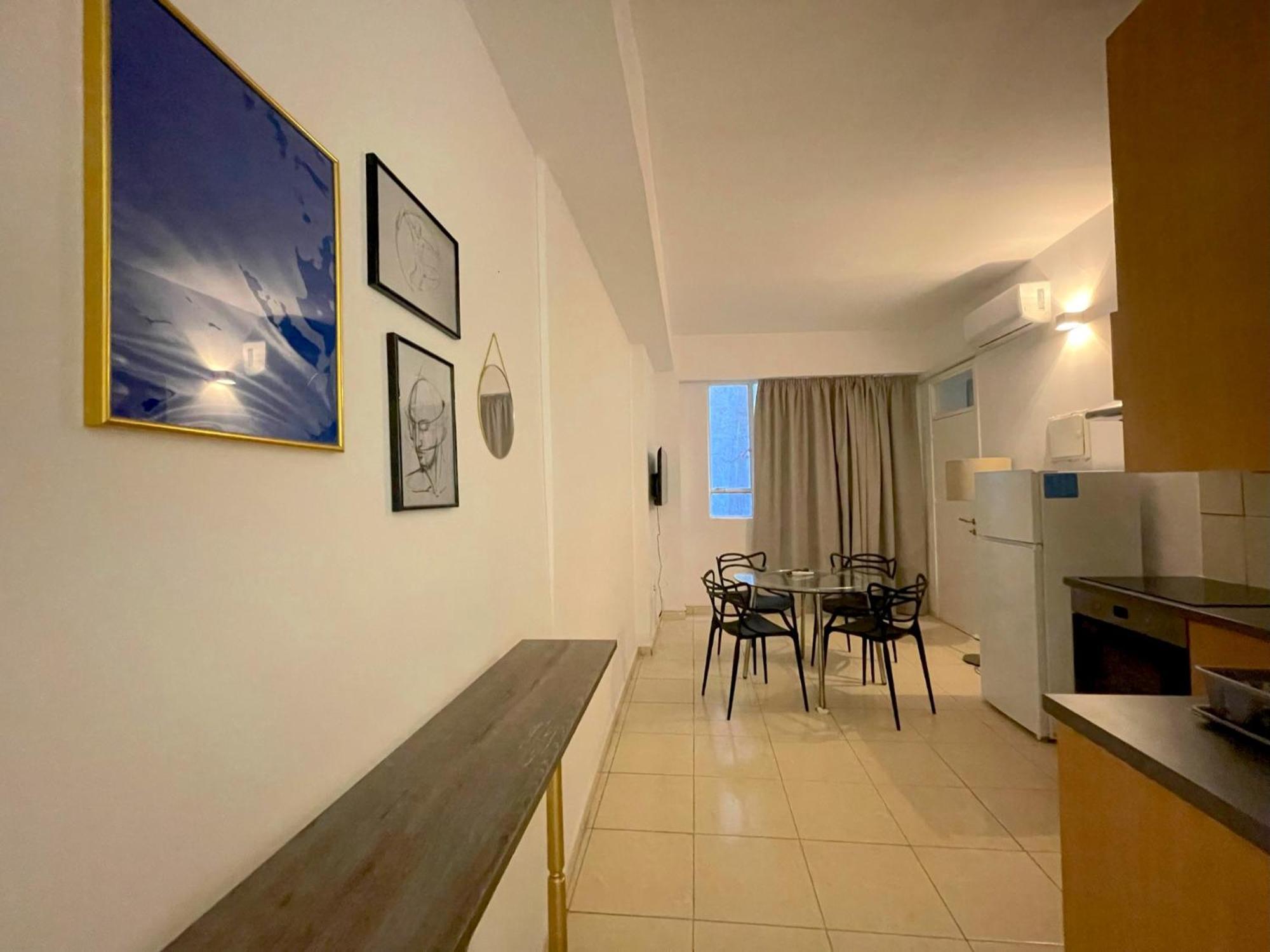 Queen Regina Suites By Platform 357 Никосия Экстерьер фото