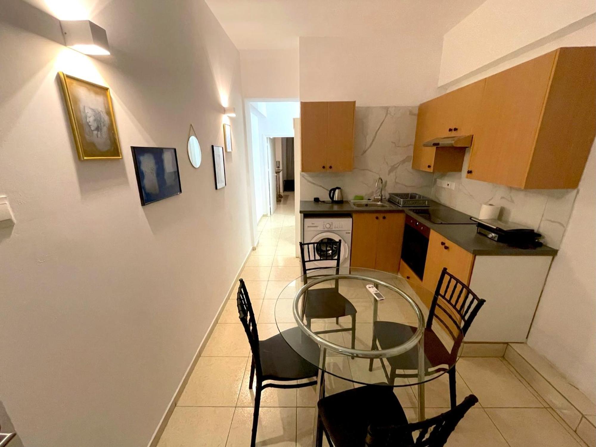 Queen Regina Suites By Platform 357 Никосия Экстерьер фото